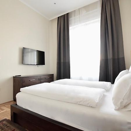 Luxury Apartment By Hi5 - Kiraly Street Suite Βουδαπέστη Εξωτερικό φωτογραφία