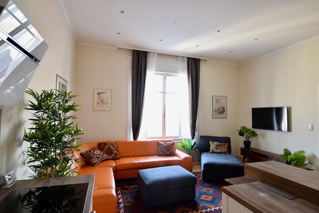 Luxury Apartment By Hi5 - Kiraly Street Suite Βουδαπέστη Εξωτερικό φωτογραφία