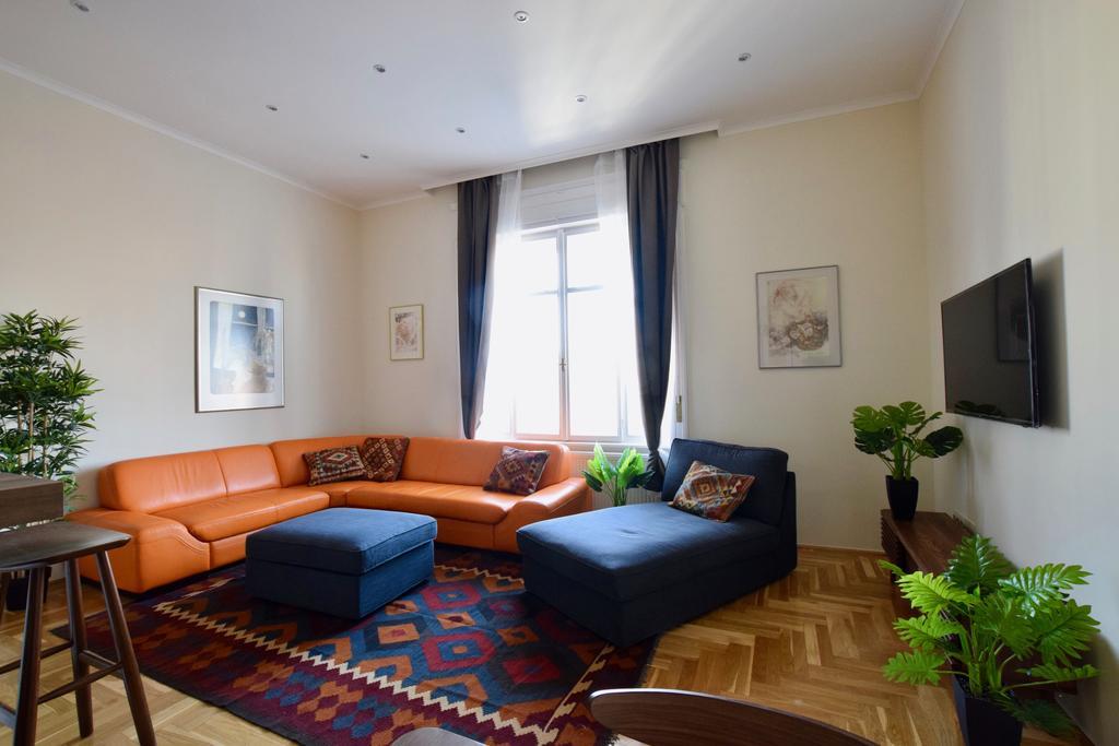 Luxury Apartment By Hi5 - Kiraly Street Suite Βουδαπέστη Εξωτερικό φωτογραφία