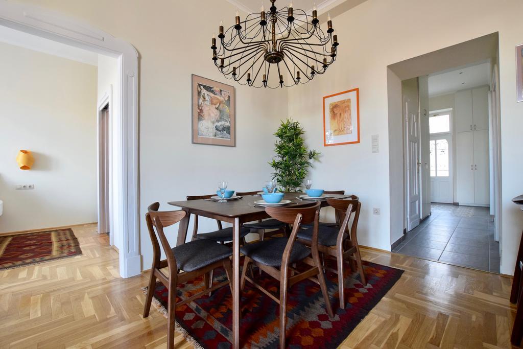 Luxury Apartment By Hi5 - Kiraly Street Suite Βουδαπέστη Εξωτερικό φωτογραφία