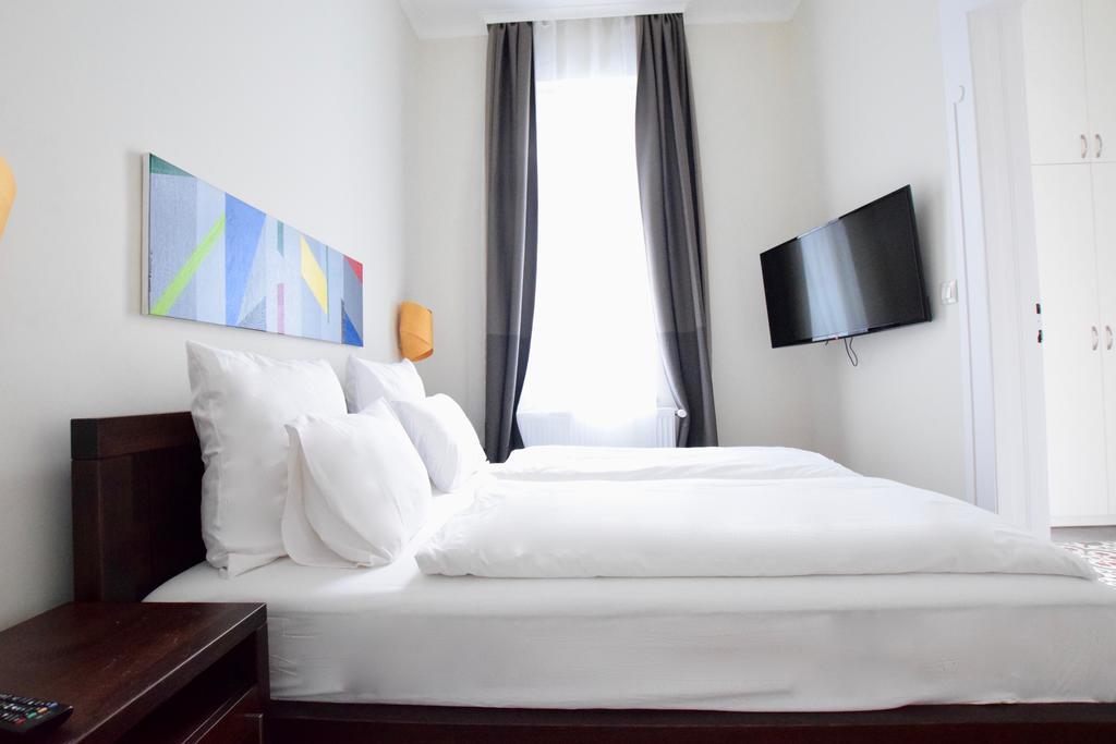 Luxury Apartment By Hi5 - Kiraly Street Suite Βουδαπέστη Εξωτερικό φωτογραφία