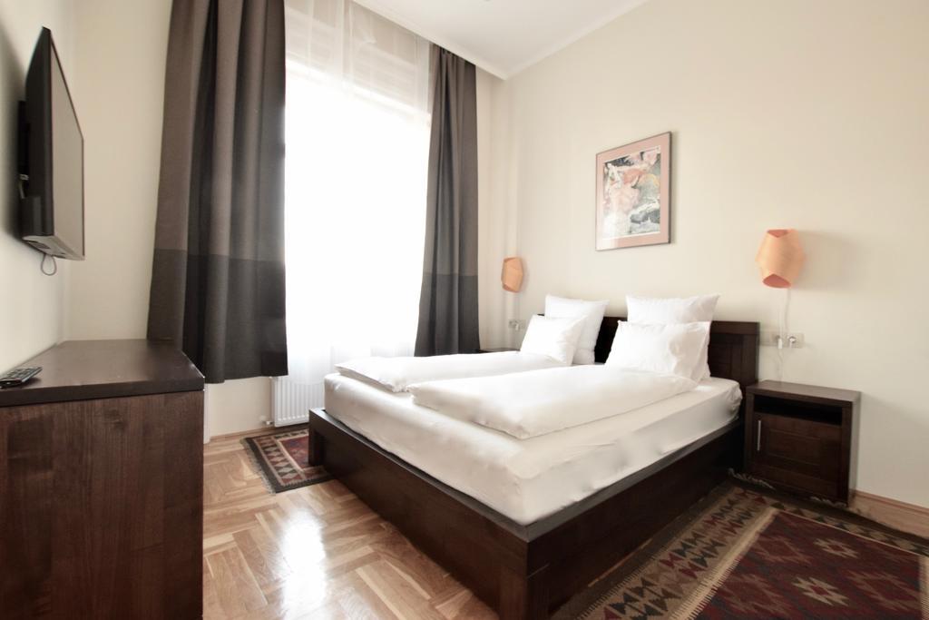Luxury Apartment By Hi5 - Kiraly Street Suite Βουδαπέστη Εξωτερικό φωτογραφία