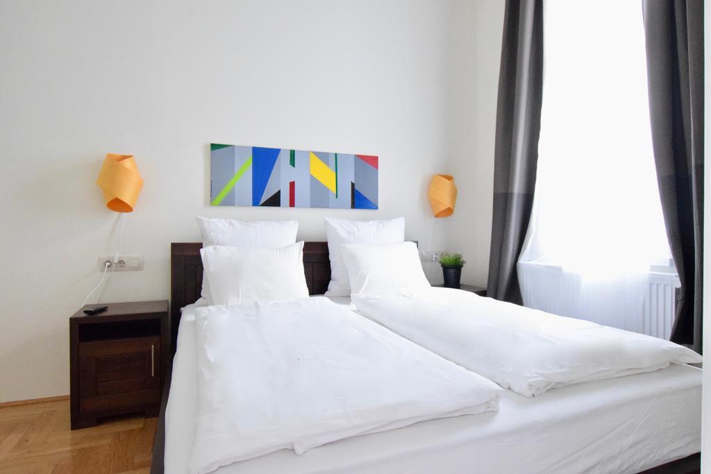 Luxury Apartment By Hi5 - Kiraly Street Suite Βουδαπέστη Εξωτερικό φωτογραφία